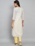 036067af-5049-41e2-8e82-2e8c687efde21709729213979LabelKhojWomenGeometricPrintedThreadWorkKurta1.jpg