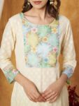 731edd7e-b787-41ce-8a45-82e9d7cc0fd51736177836510LabelKhojWomensGreenCottonJacquardPatchWorkKurtawithPantandD1.jpg