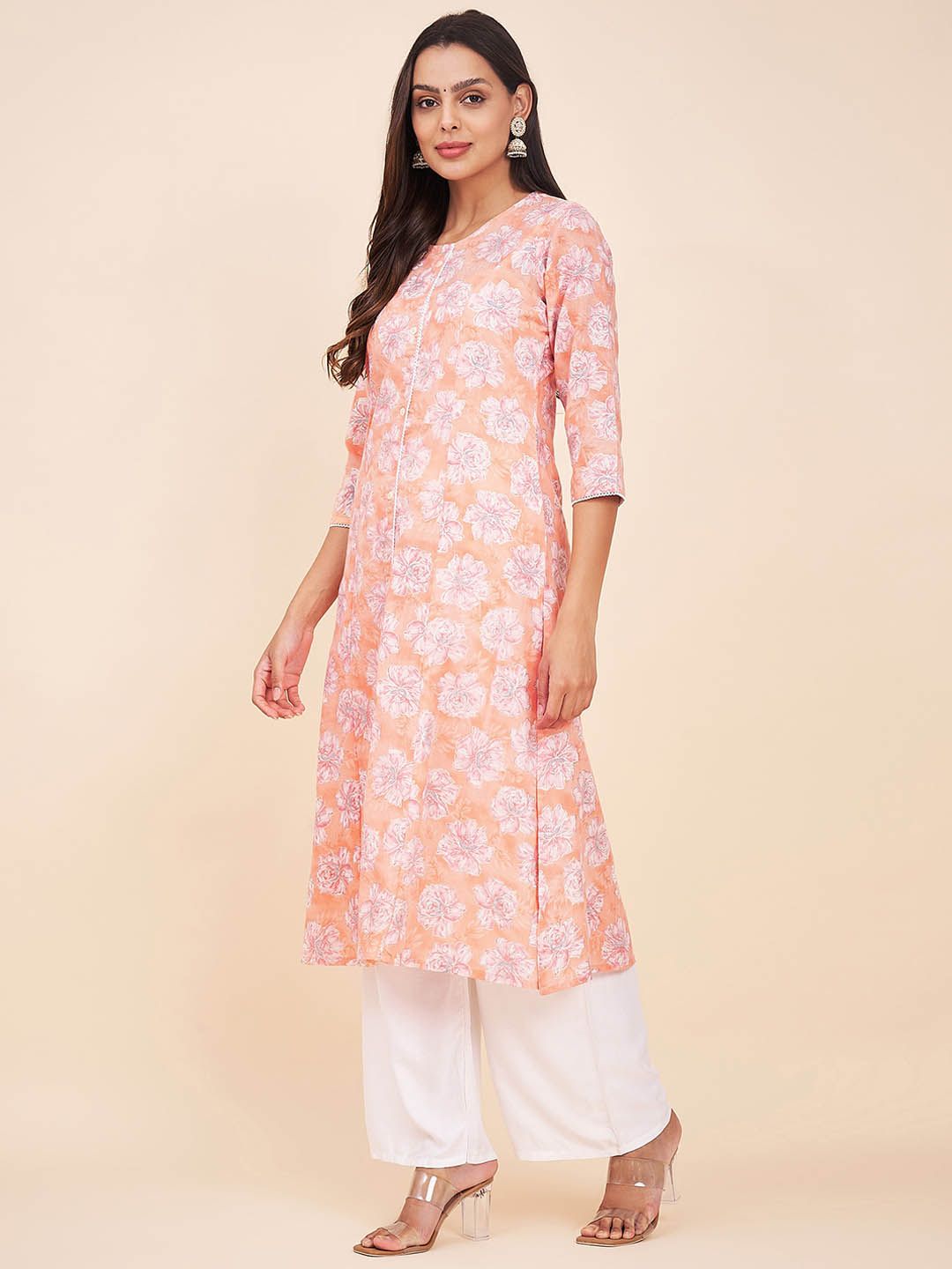 6a4fa891-99eb-4e74-975e-7a416b6af7dc1709718071564LabelKhojWomenFloralPrintedSequinnedKurta5.jpg