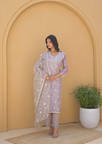Label Khoj Women Chanderi kurta, trouser and dupptta set