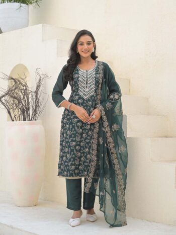 Label Khoj Women Chanderi kurta, trouser and dupptta set