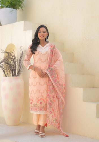 Label Khoj Women Lilen kurta, trouser and dupptta set