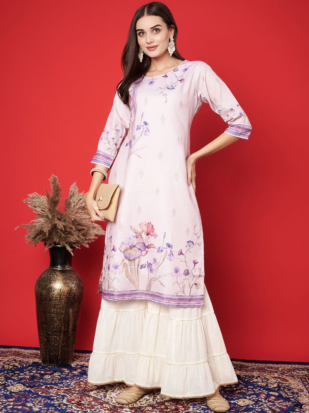 d3782d45-1340-470b-8e24-9238f7e38abe1734525679441LabelKhojWomenFloralPrintedFlaredSleevesThreadWorkKurta6.jpg