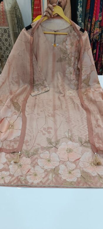 Label khoj Maslin shimmer kurta , trouser and dupptta set